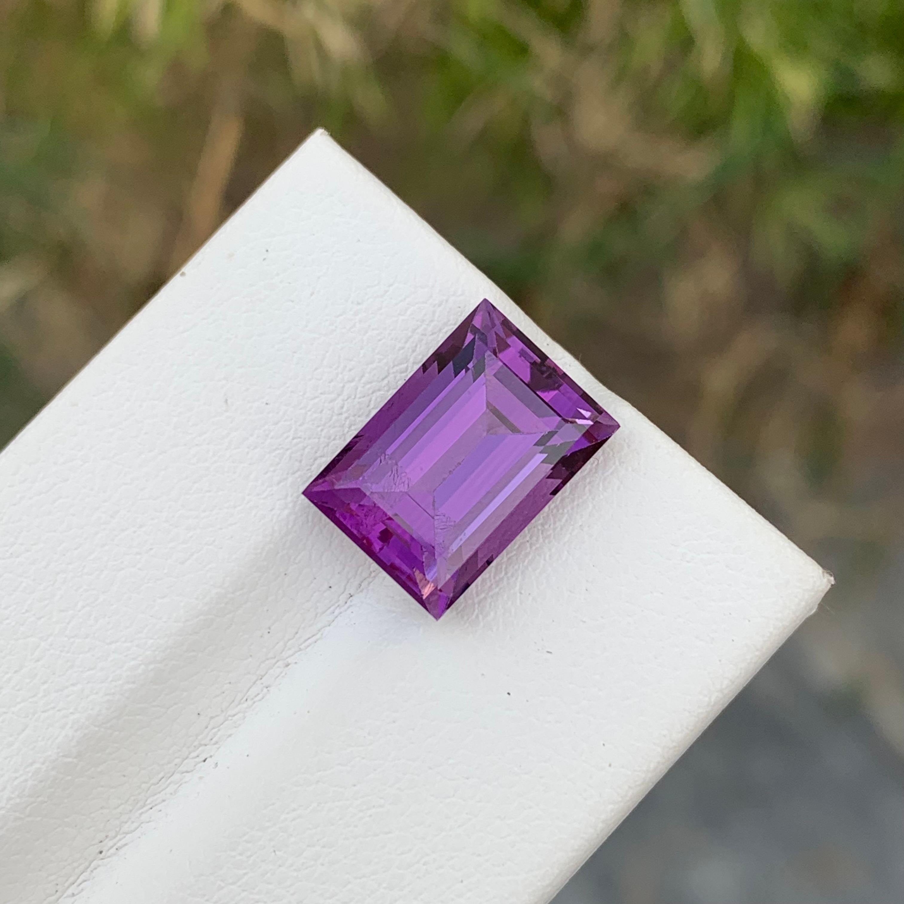 Baguette Cut 5.85 Carat Natural Loose Amethyst Baguette Shape Gemstone For Jewellery For Sale