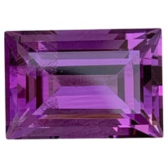 5.85 Carat Natural Loose Amethyst Baguette Shape Gemstone For Jewellery