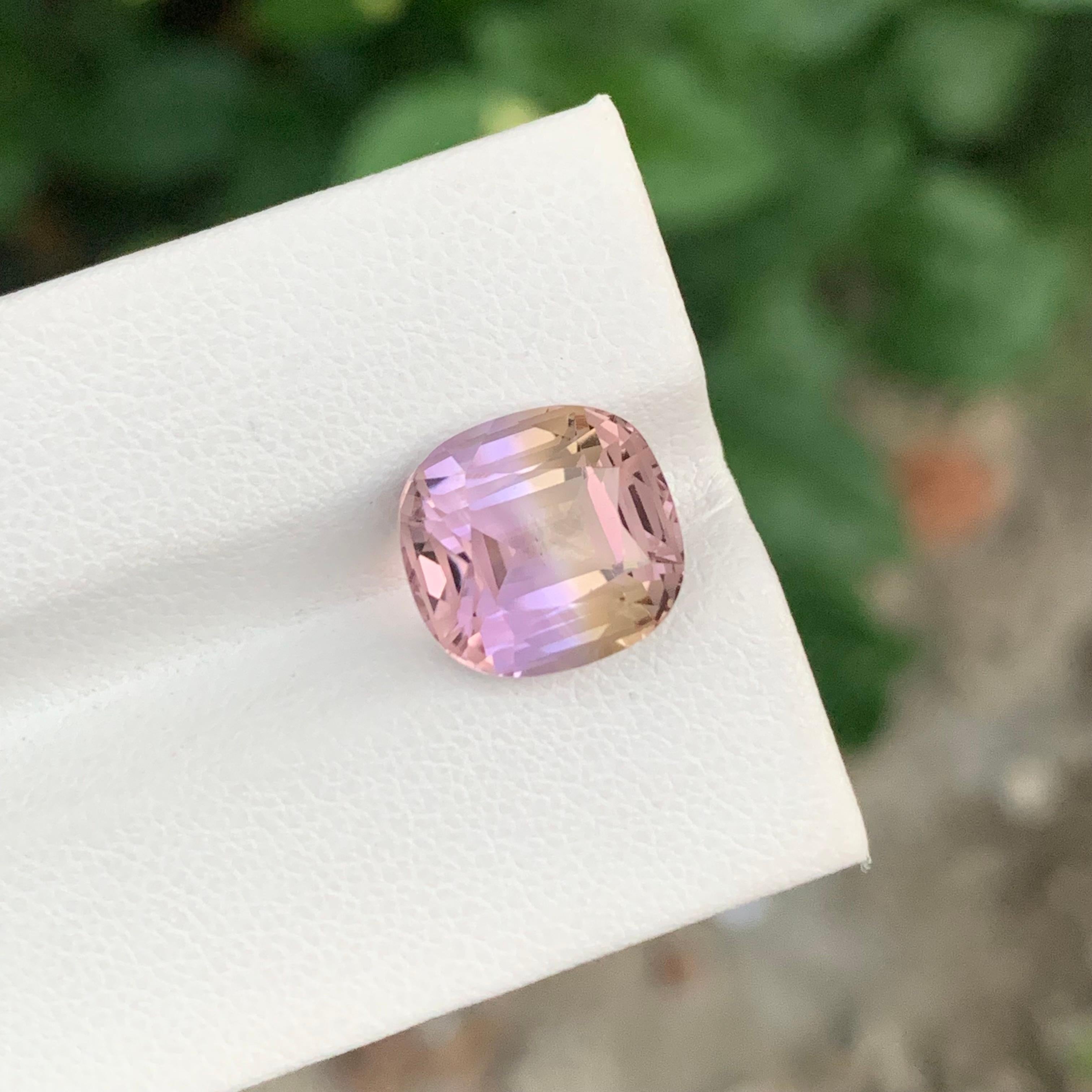 Ametrina sfaccettata
Peso: 5,85 carati
Dimensioni: 11,3 x 10,7 x 7,8 mm
Origine: Brasile
Colore: viola e giallo
Forma: Cuscino
Trattamento: Non
Certificato: Su richiesta
.
L'ametrino è una gemma unica e accattivante che mostra una miscela armoniosa