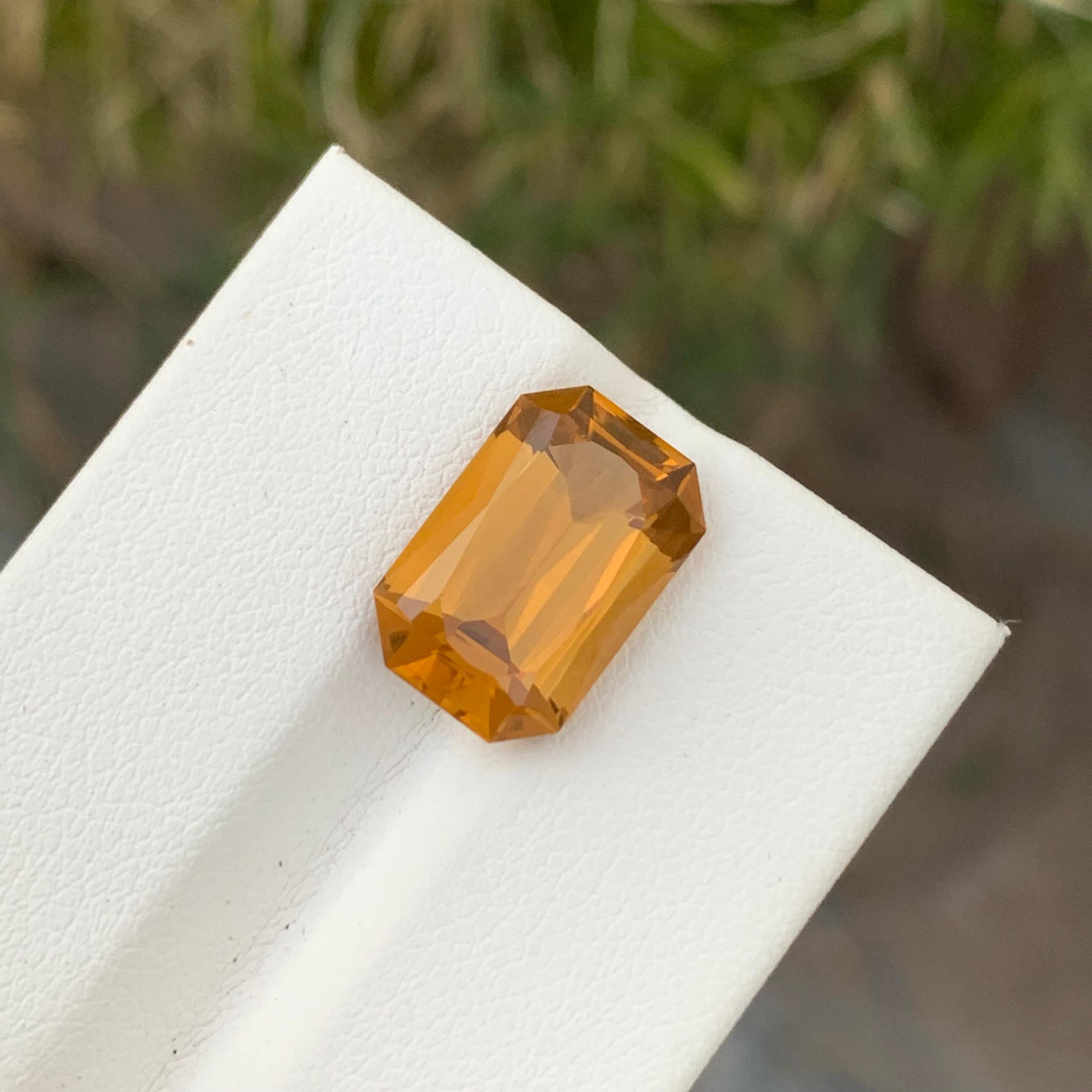 5.85 Carat Natural Loose Citrine Emerald Shape Gem For Jewellery en vente 2