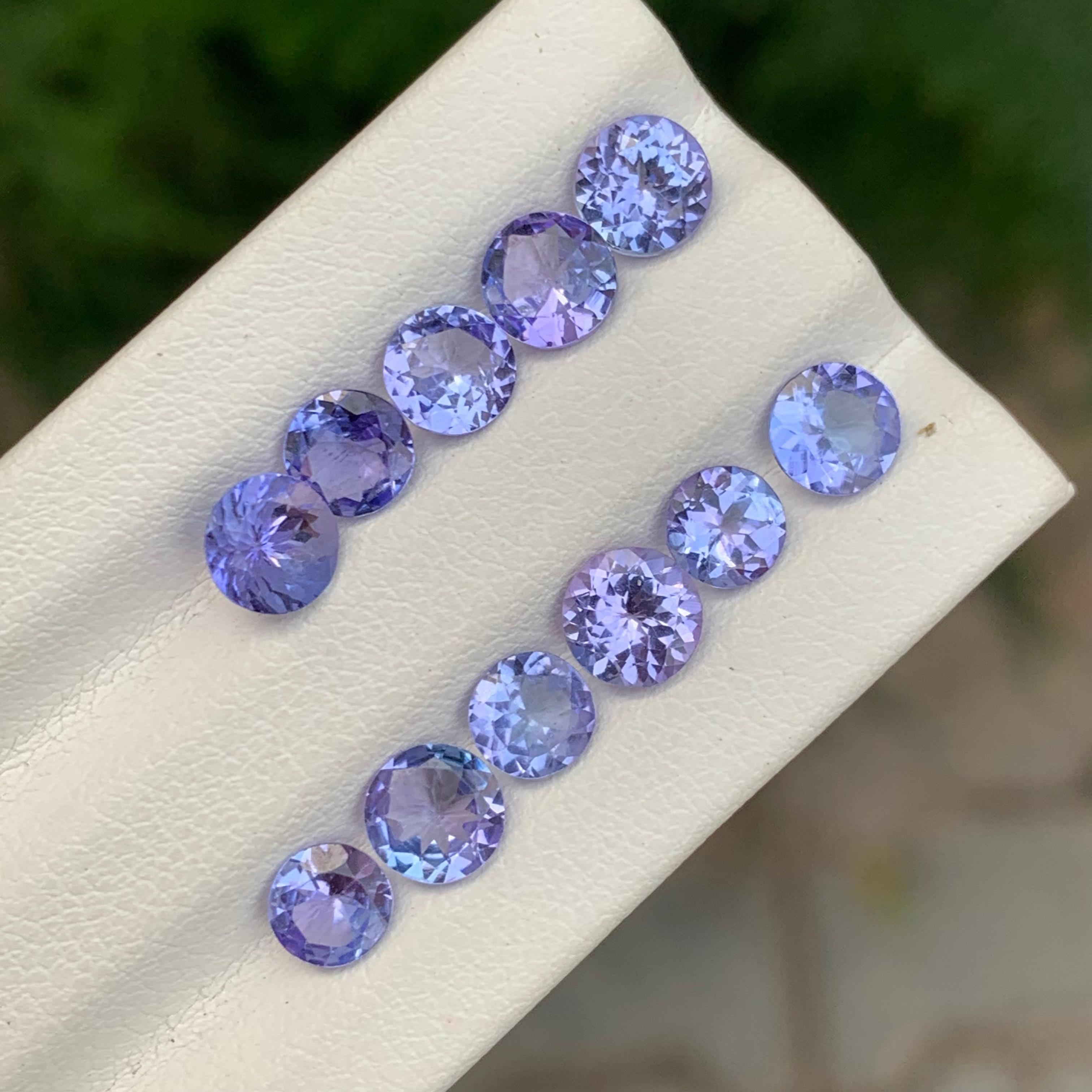 Women's or Men's 5.85 Carat Natural Loose Tanzanite Lot For Jewellery Making For Sale