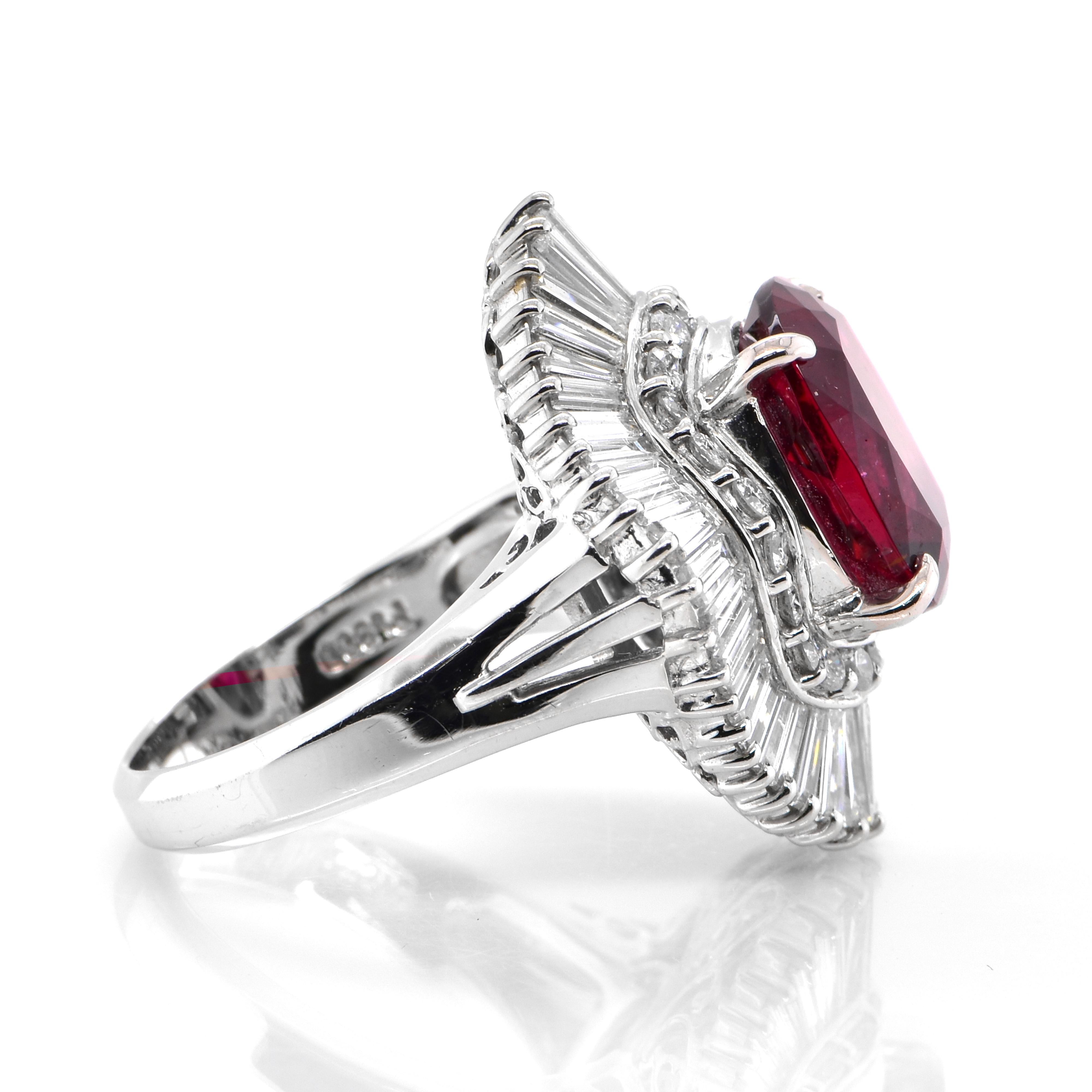 5.85 Carat Rubellite Tourmaline and Diamond Cocktail Ring set in Platinum In Excellent Condition In Tokyo, JP