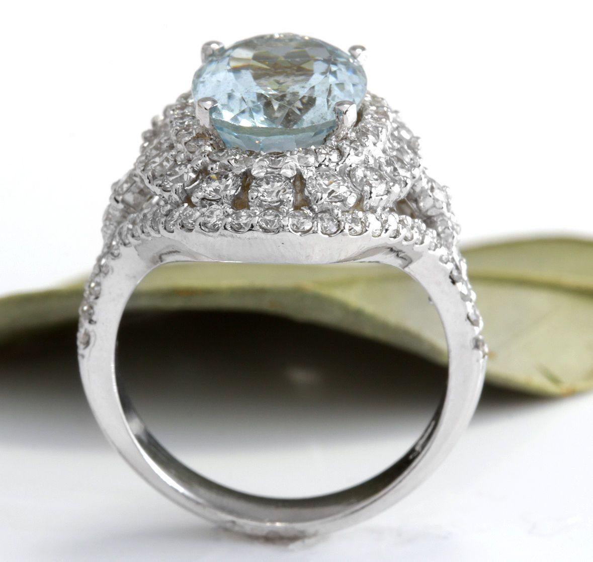 5.85 Carat Natural Aquamarine and Diamond 14 Karat Solid White Gold Ring For Sale 1