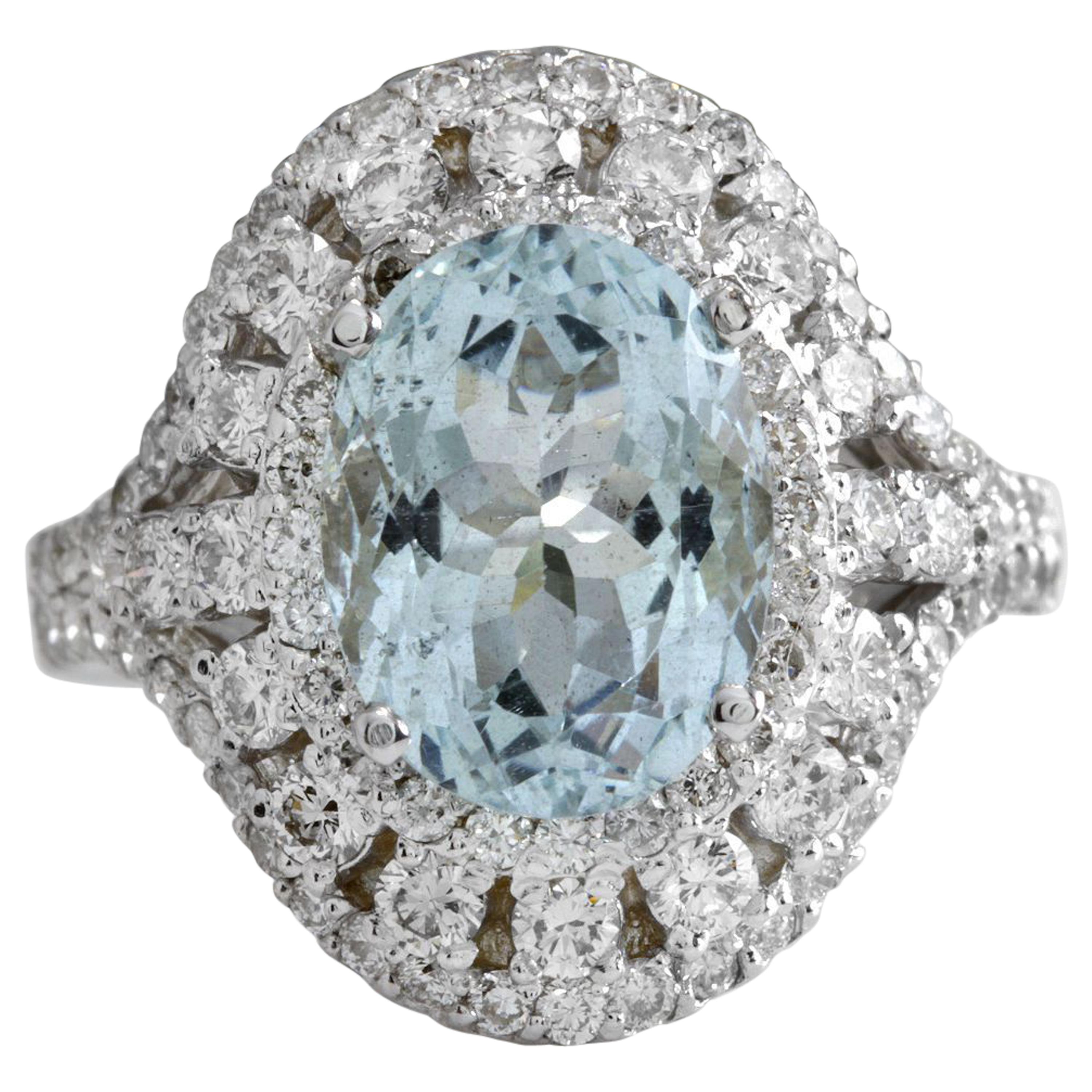 5.85 Carat Natural Aquamarine and Diamond 14 Karat Solid White Gold Ring For Sale