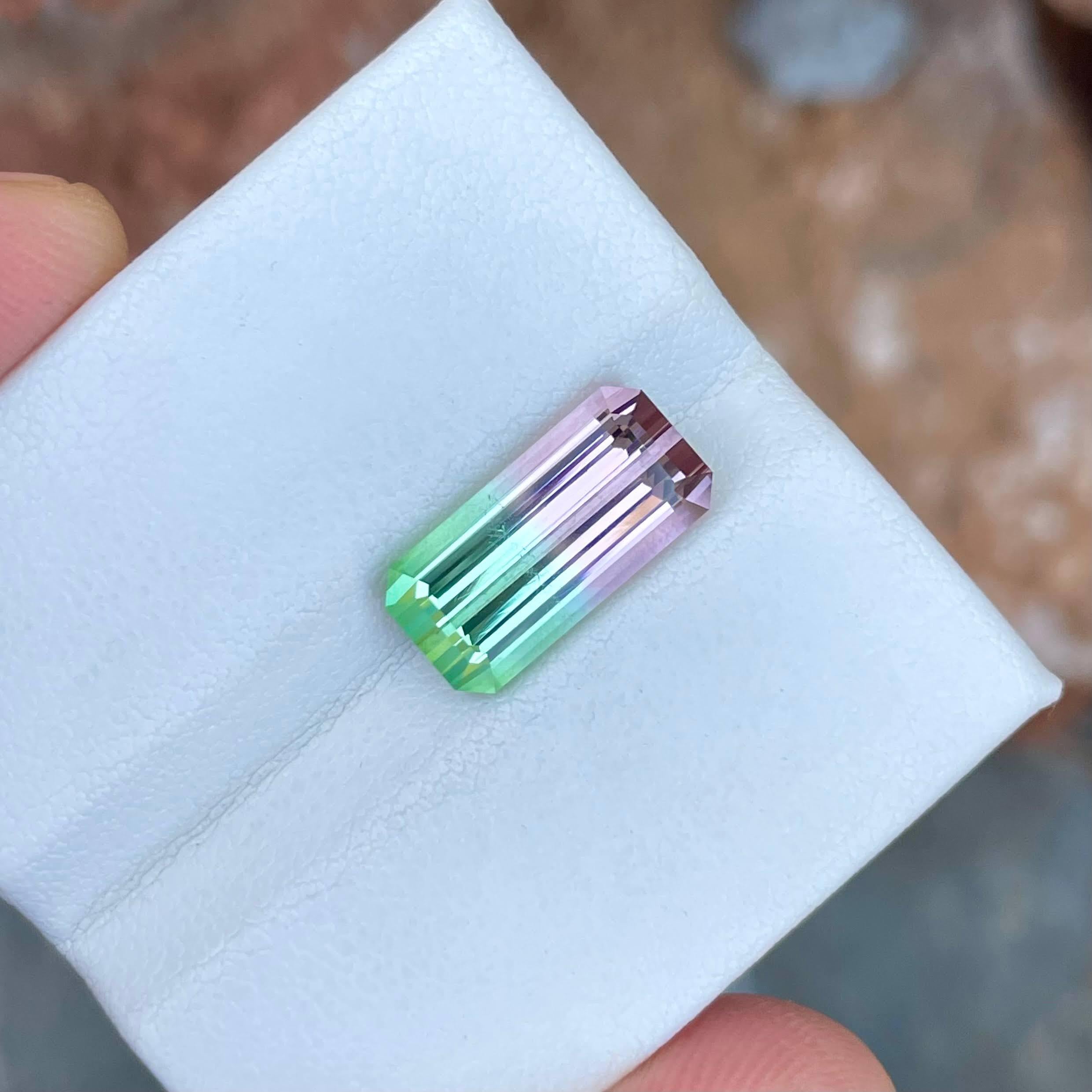  5.85 Carats Perfect Bicolor Loose Tourmaline Stone Emerald Cut Afghani Gemstone In New Condition In Bangkok, TH