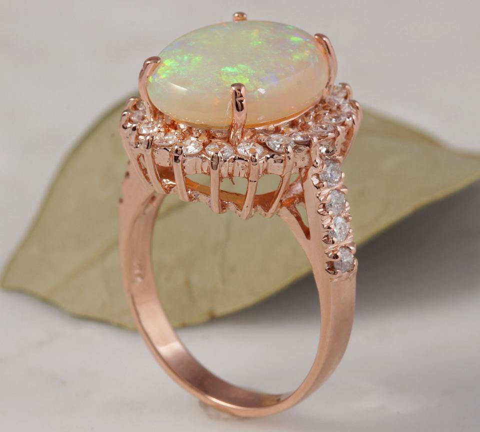 5.85 Ct Natural Impressive Australian Opal and Diamond 14 Karat Solid Gold Ring For Sale 2
