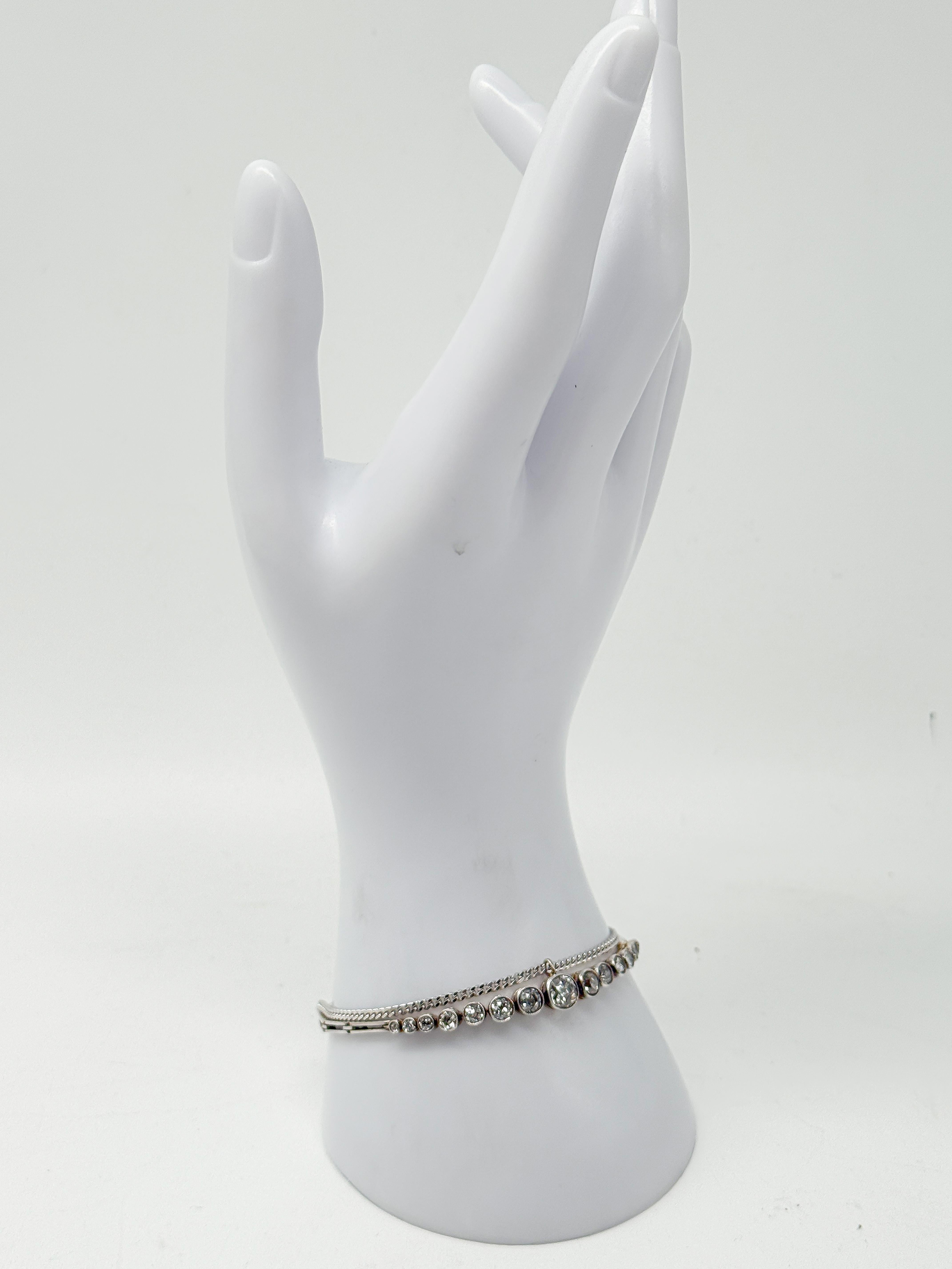 585 Broche en or blanc avec diamants, Art déco, certifié en vente 1