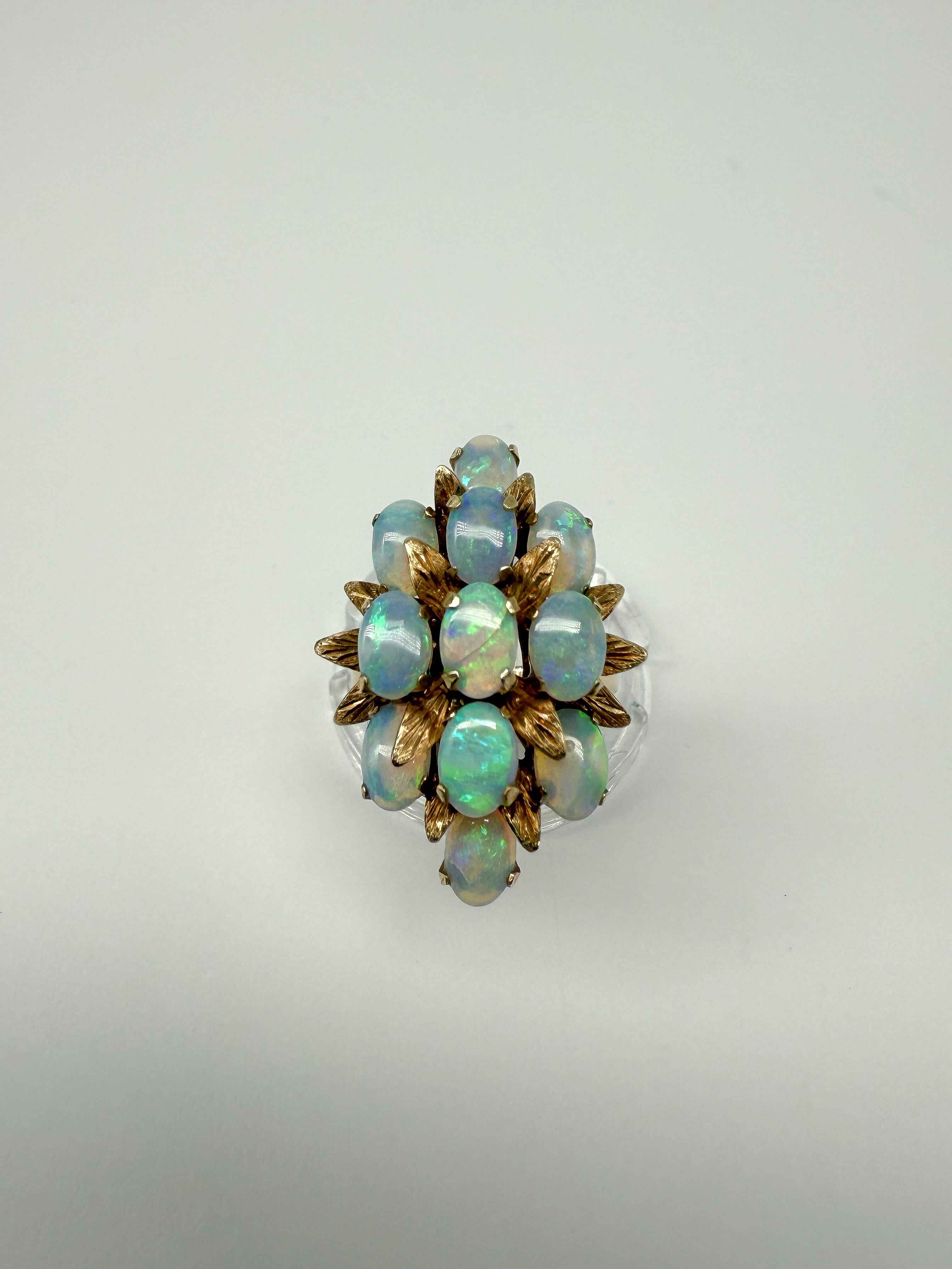 585 Gelbgoldring mit Opalen (Cabochon) im Angebot