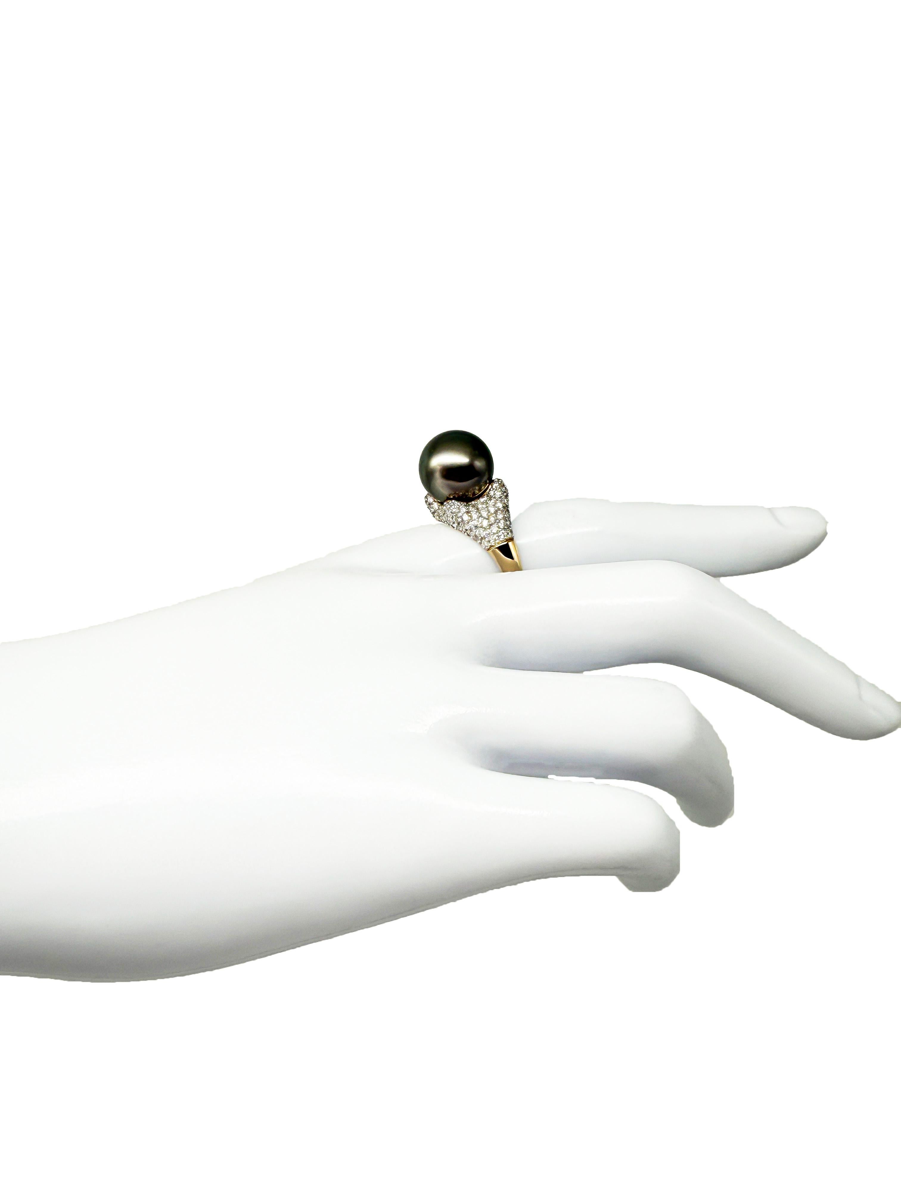 585 Yellow Gold Ring with Tahitian Pearls For Sale 2
