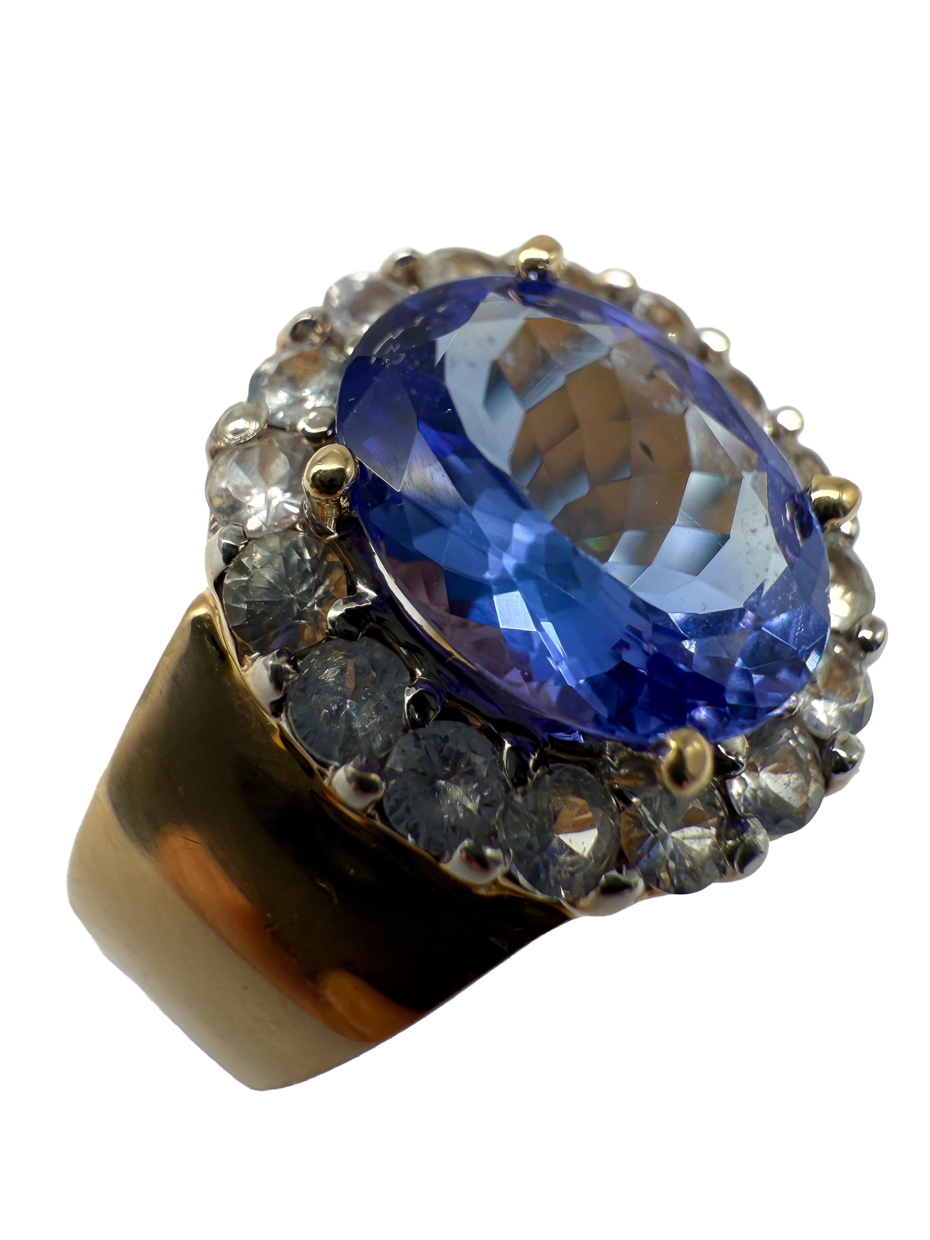 Taille ovale 585 Bague en or jaune avec tanzanite et diamants en vente