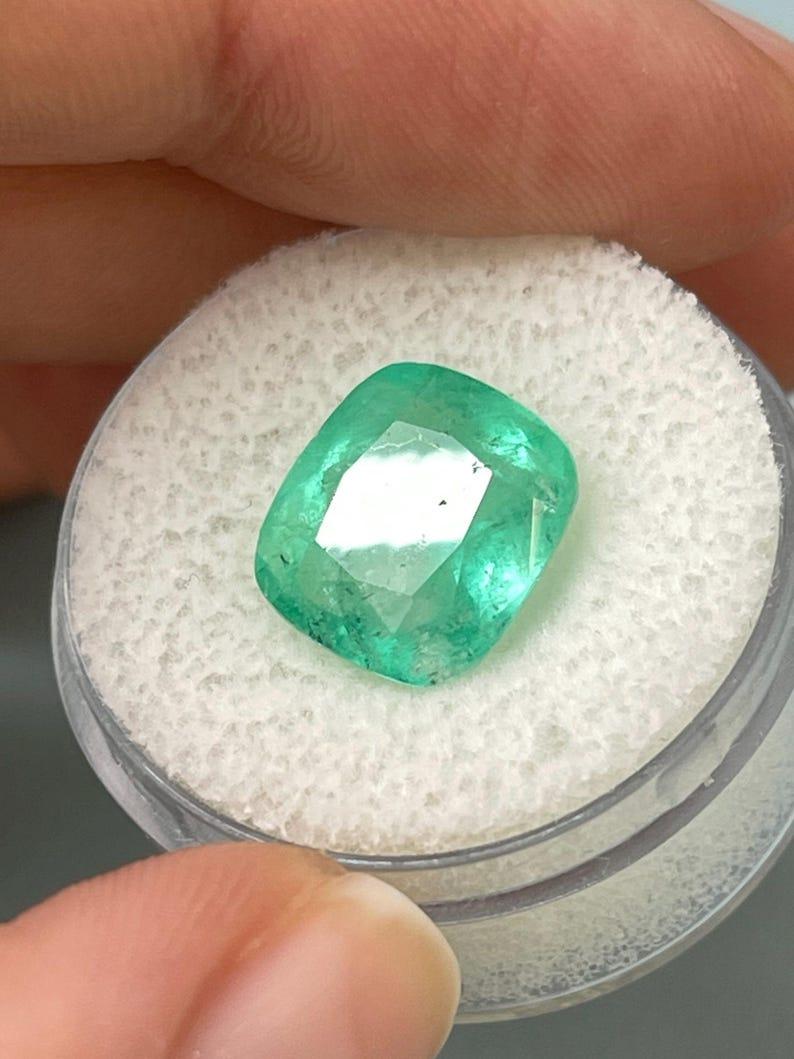 5.86 Carat Earthy Pastel Green Colombian Emerald - Cushion Cut May Birthstone For Sale 1