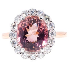 5.86 Carat Flawless Pink Tourmaline and Diamond Contemporary 18 Carat Gold Ring