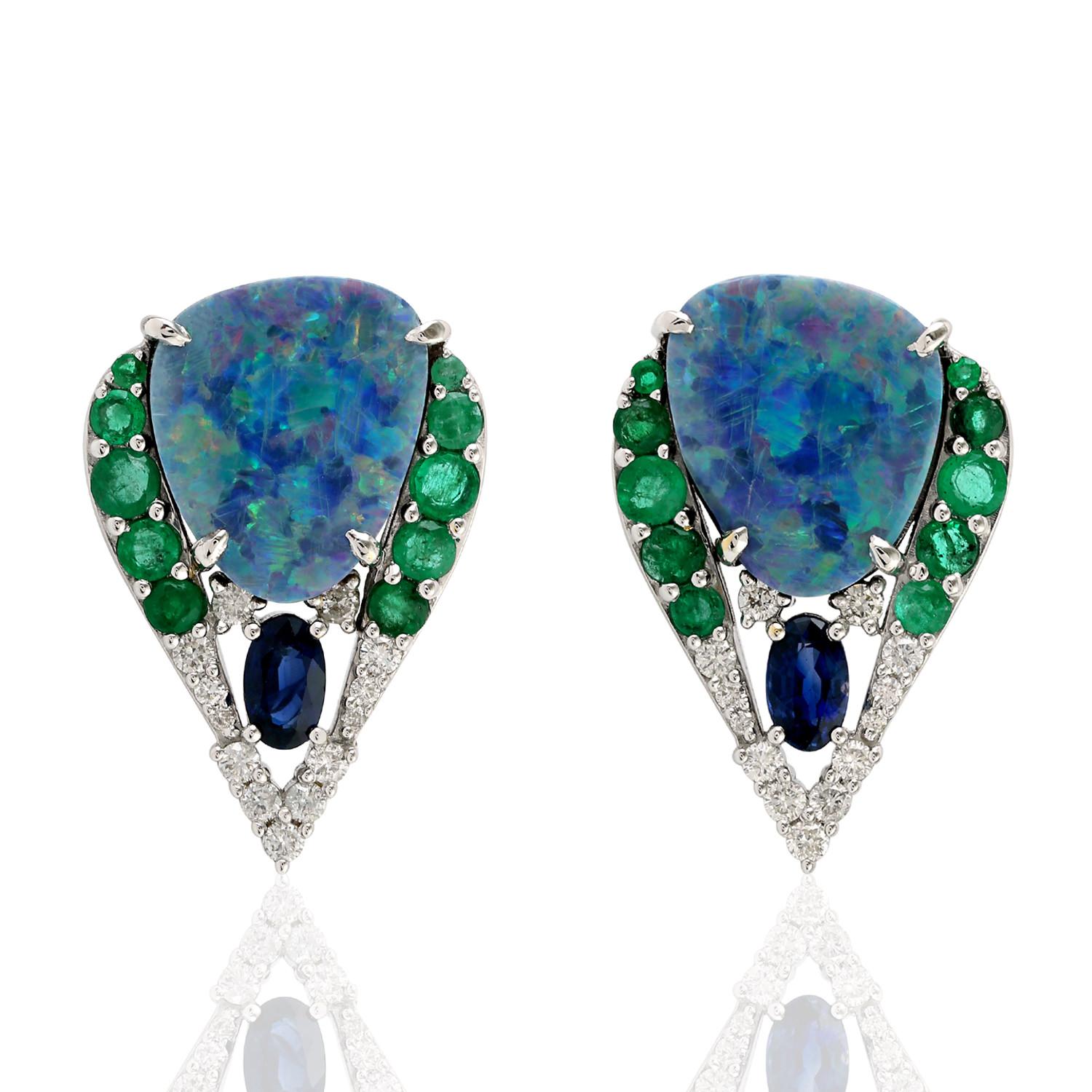 Contemporary 5.86 Carat Opal Emerald Diamond 18 Karat Gold Stud Earrings For Sale