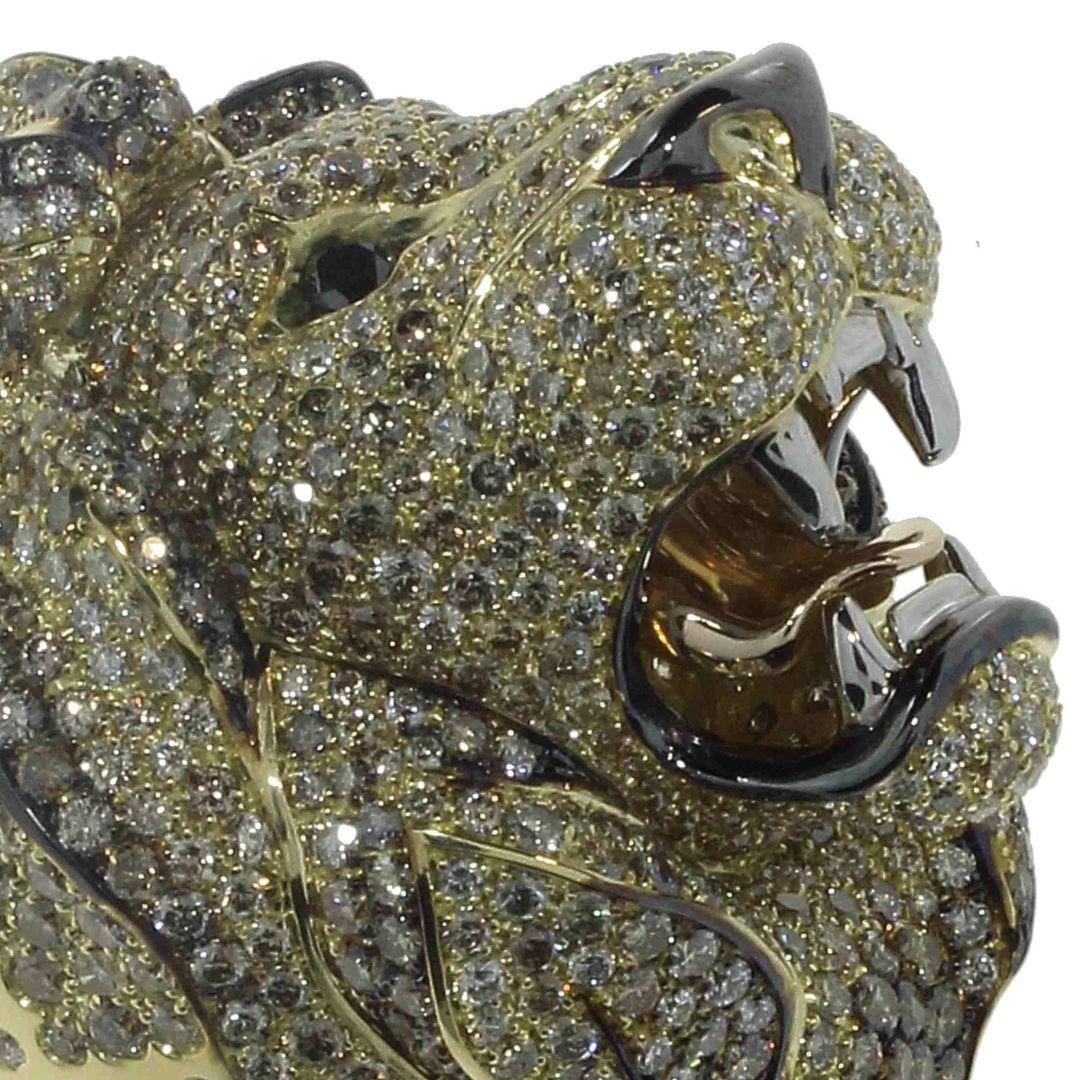 Brilliant Cut 58.64gr Diamond Pavè Cocktail Lion Head Ring in 18 Karat Gold, Italian Design For Sale