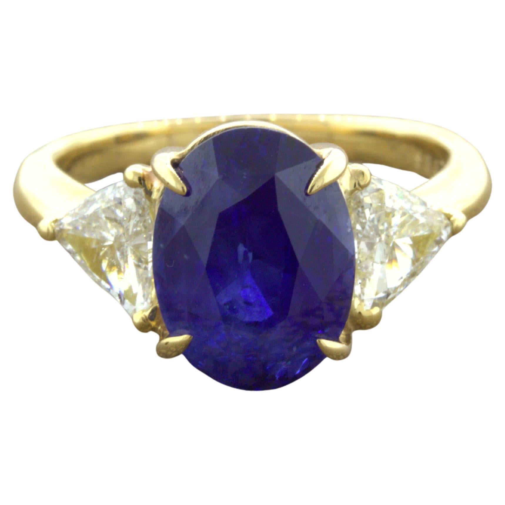 5.87 Carat Blue Sapphire Diamond 18k Yellow Gold 3-Stone Ring, GIA Certified For Sale
