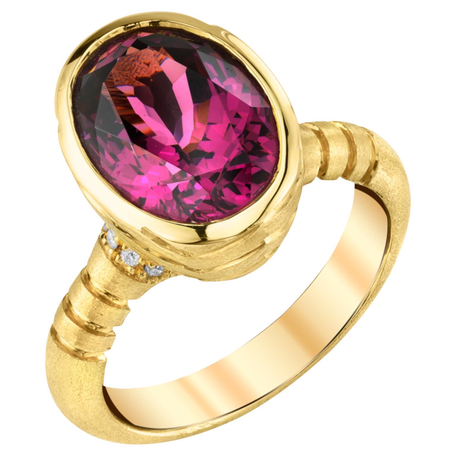5.88 Carat Rhodolite Garnet and Diamond Ring in 18k Yellow Gold