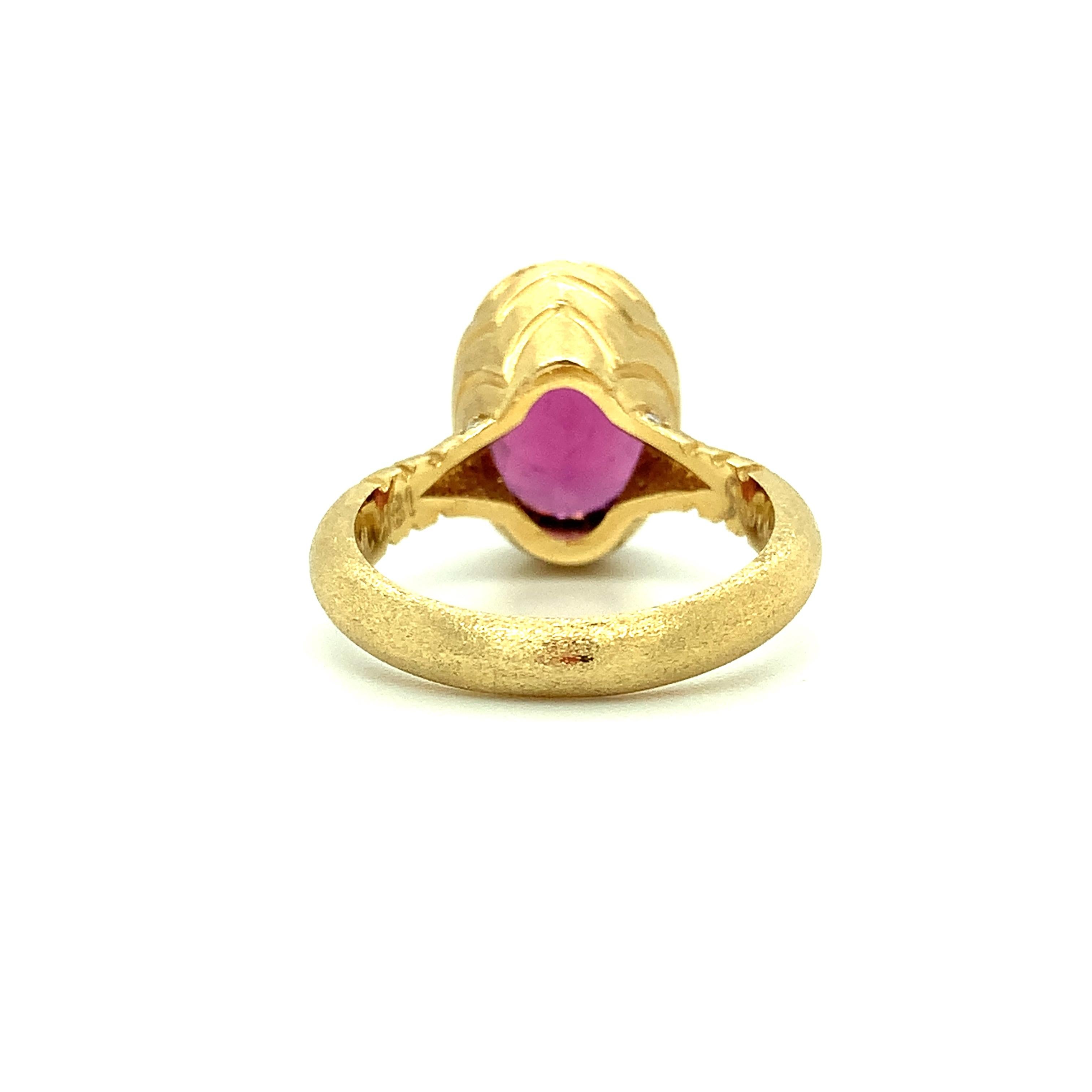 5.88 Carat Rhodolite Garnet and Diamond Ring in 18k Yellow Gold  In New Condition For Sale In Los Angeles, CA