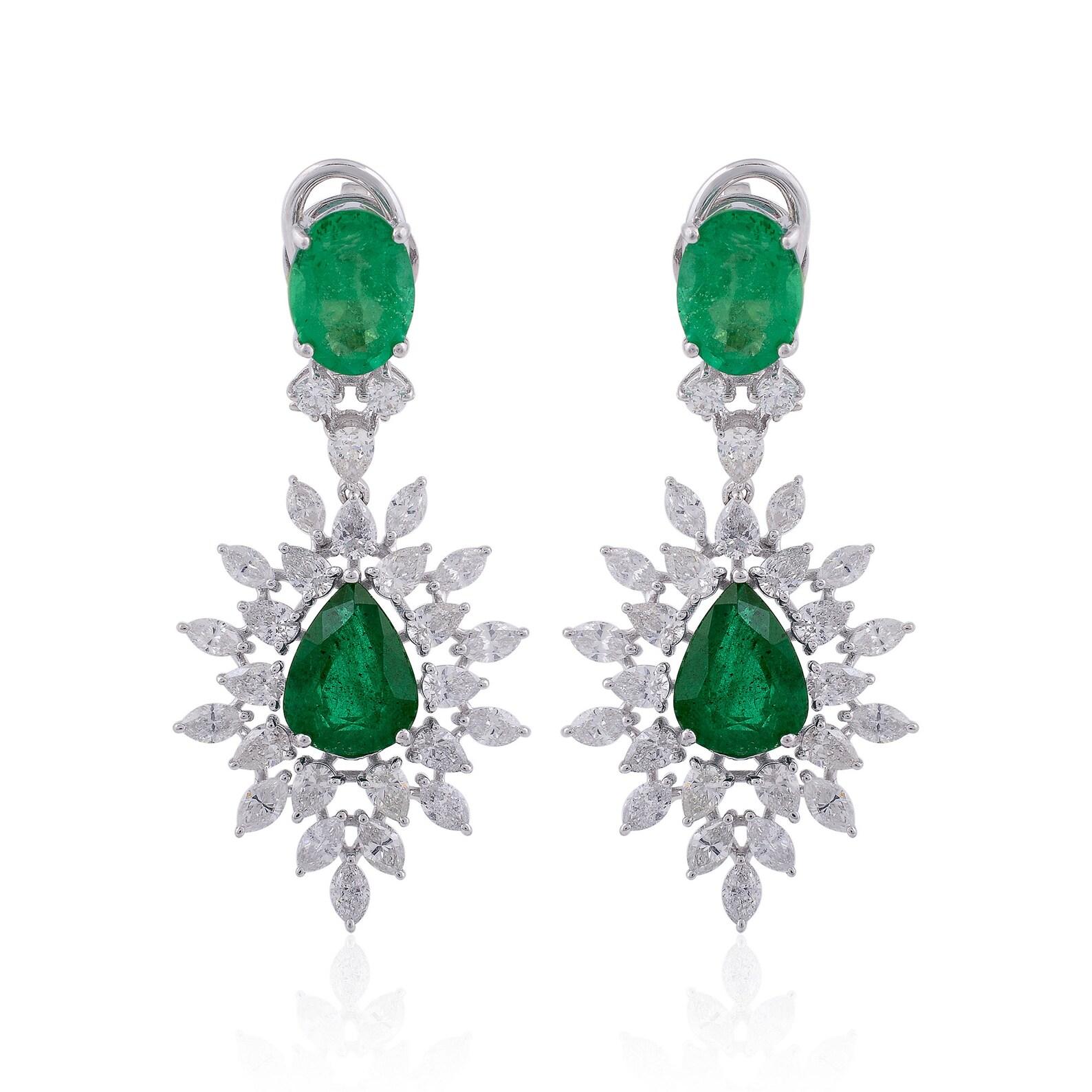 Mixed Cut 5.88 Carats Emerald 3.45 Carats Diamond 14 Karat Gold Chandelier Earrings For Sale