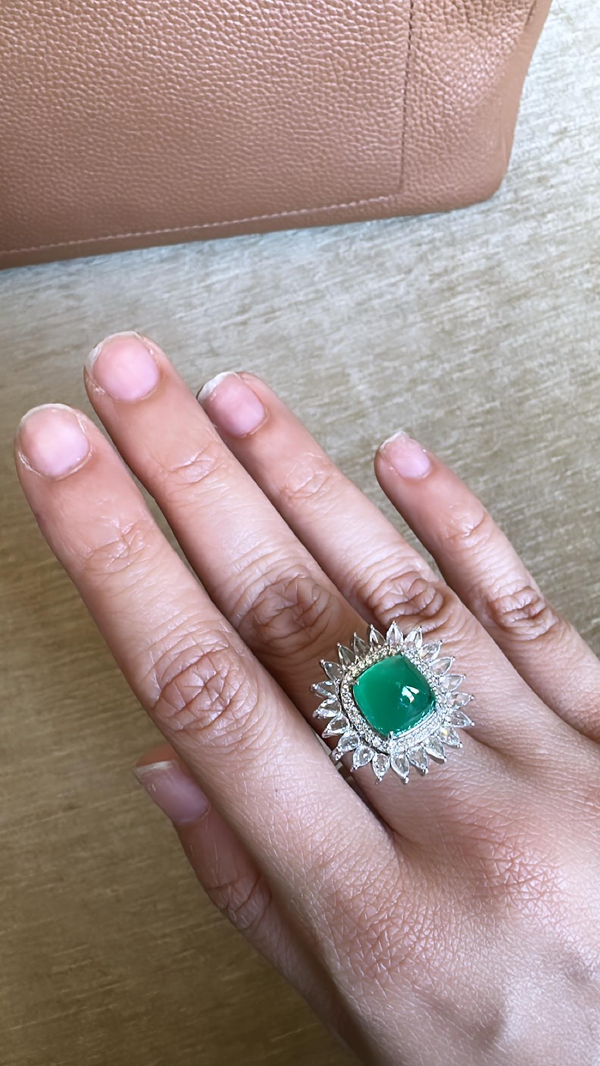 Cocktailring, 5,88 Karat, natürlicher sambischer Smaragd, Zuckerhut- und Diamanten im Rosenschliff im Angebot 2