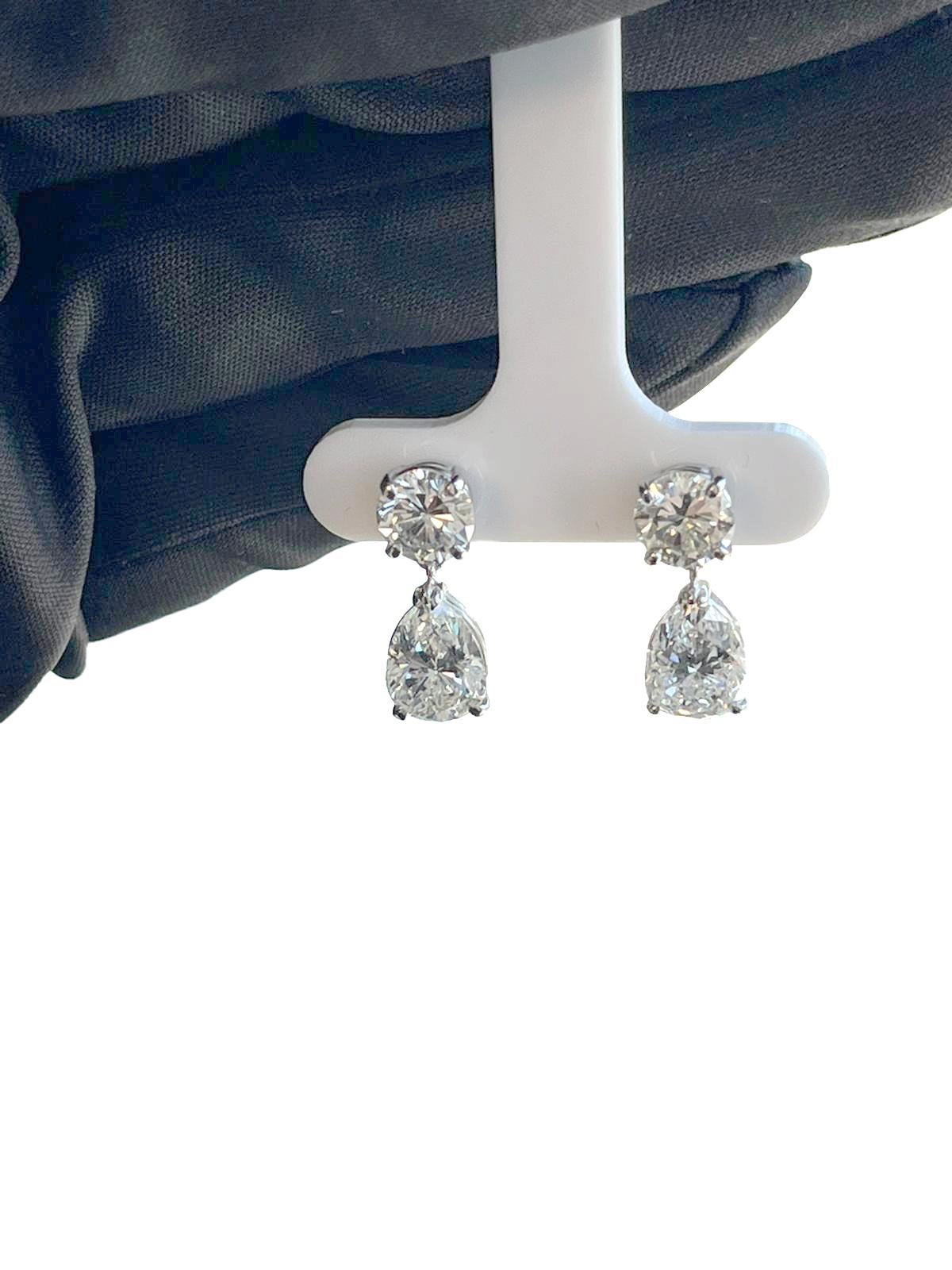 Women's or Men's 5.88ctw Natural Diamonds 14K Gold Pear Shape and Round Cut Diamonds Earrings For Sale