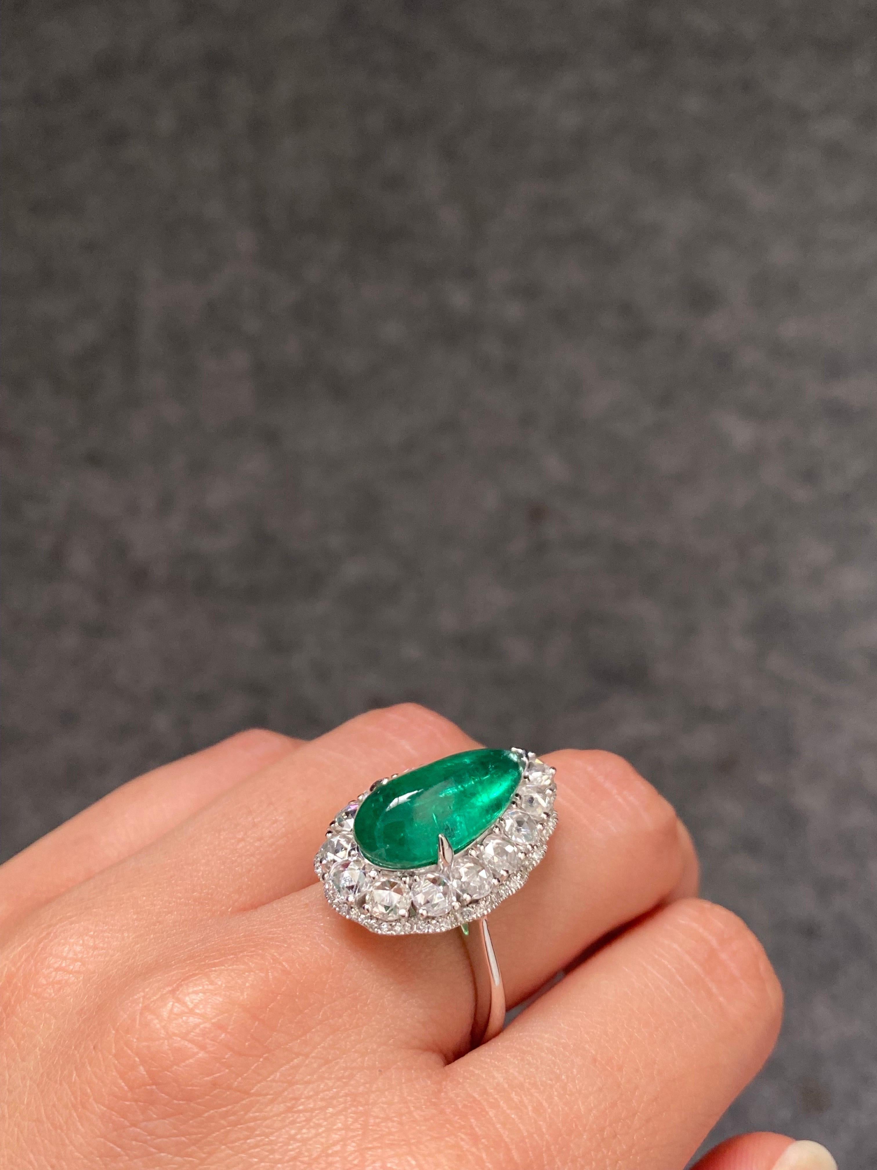 Art Deco 5.89 Carat Cabochon Pear Shape Emerald and Diamond 18K Gold Ring For Sale