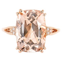 Sunita Nahata Morganit 5.89ct. Fancy Ring aus 18KRG mit Diamant.