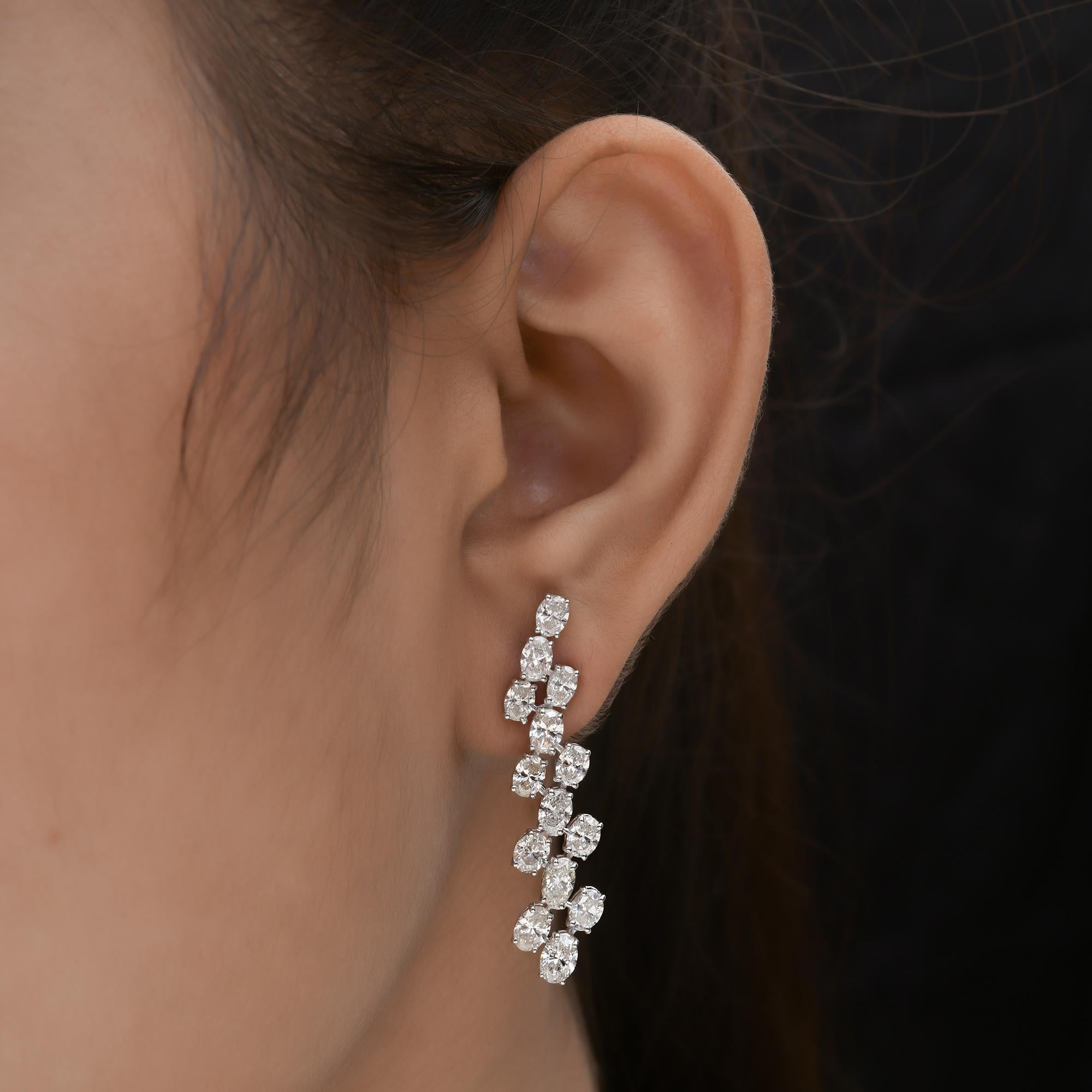 Taille ovale 5.89 Carat SI/H Diamond Oval Shape Dangle Earrings 14 Karat White Gold Jewelry en vente