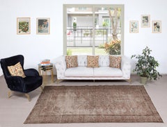 Tappeto turco vintage fatto a mano con sovratintura in marrone per interni moderni