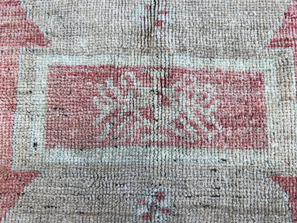 Alfombra de pueblo vintage anudada a mano de Turquía de 5,8 x 11 pies. 100% Lana en venta 5