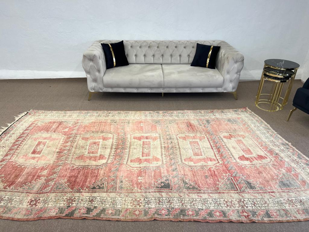 Alfombra de pueblo vintage anudada a mano de Turquía de 5,8 x 11 pies. 100% Lana Turco en venta