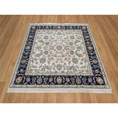 5'8"x5'8" Elfenbeinfarbener Nain All Over Design Wolle Seide Handgeknüpft Quadratischer Orientteppich