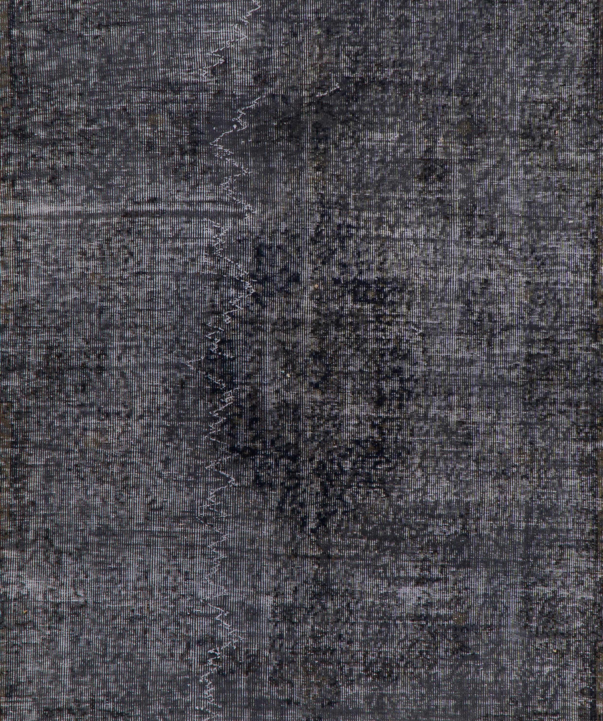 5.8x8 Fuß Moderner handgefertigter Teppich in Dunkelgrau. Contemporary Turkish Carpet (Ende des 20. Jahrhunderts) im Angebot