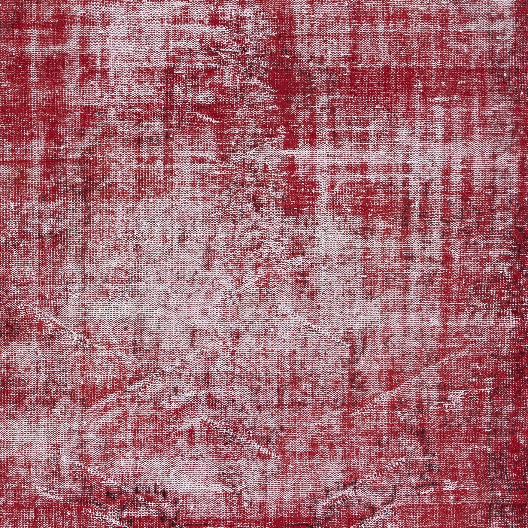 5.8x9 Ft Distressed Türkischer handgefertigter Teppich in Rot, ideal für moderne Innenräume im Zustand „Gut“ im Angebot in Spring Valley, NY