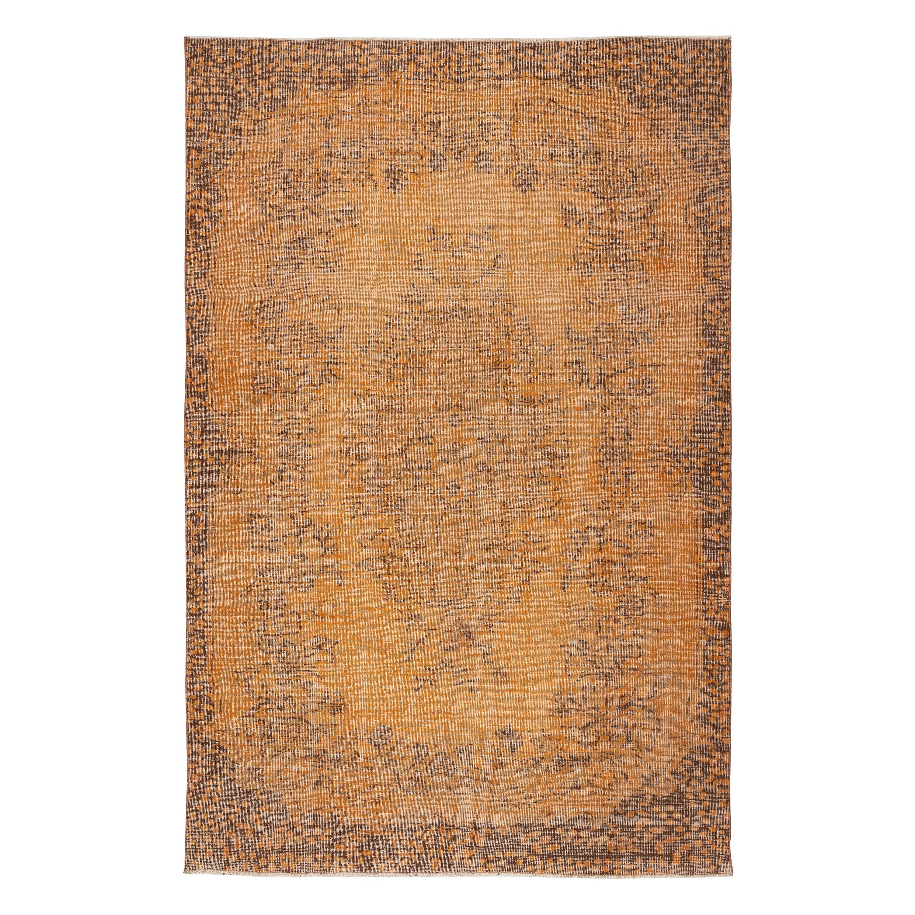 5.8x9 Ft Orange Redyed Vintage Rug für moderne Innenräume. Handgeknüpft in der Türkei