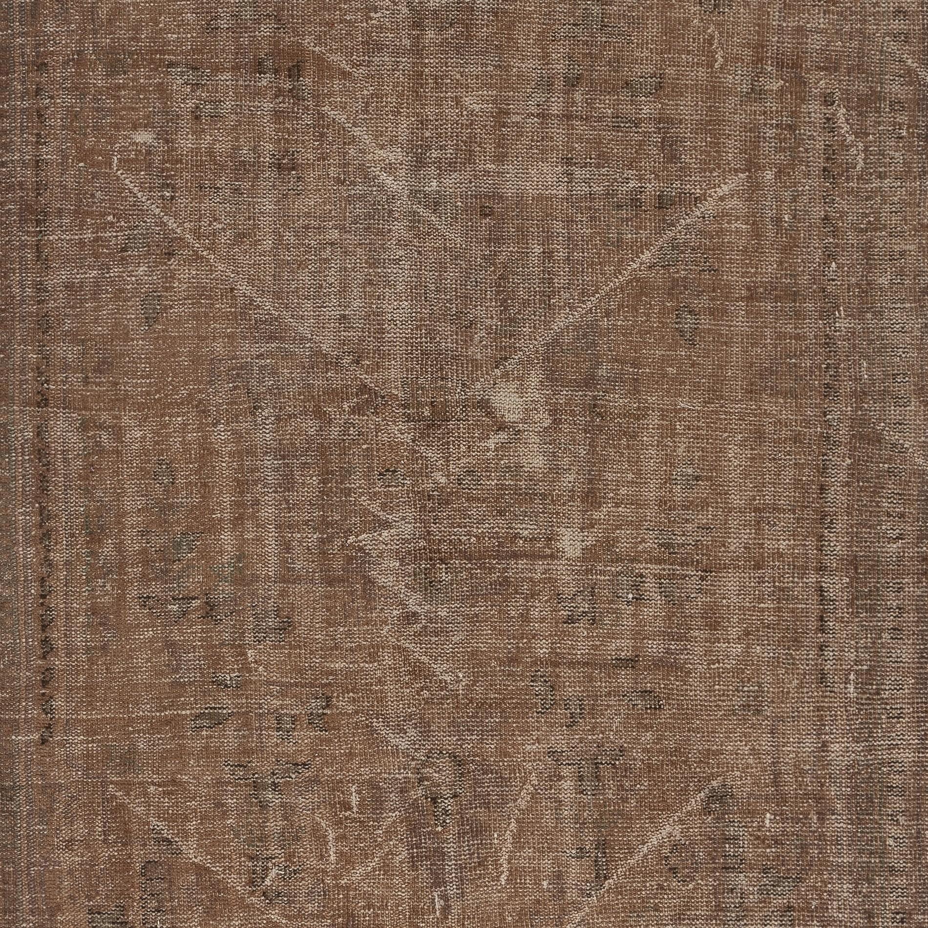 Alfombra Overdyed Marrón 5,8x9 Pies. Alfombra turca vintage hecha a mano para salón Turco en venta