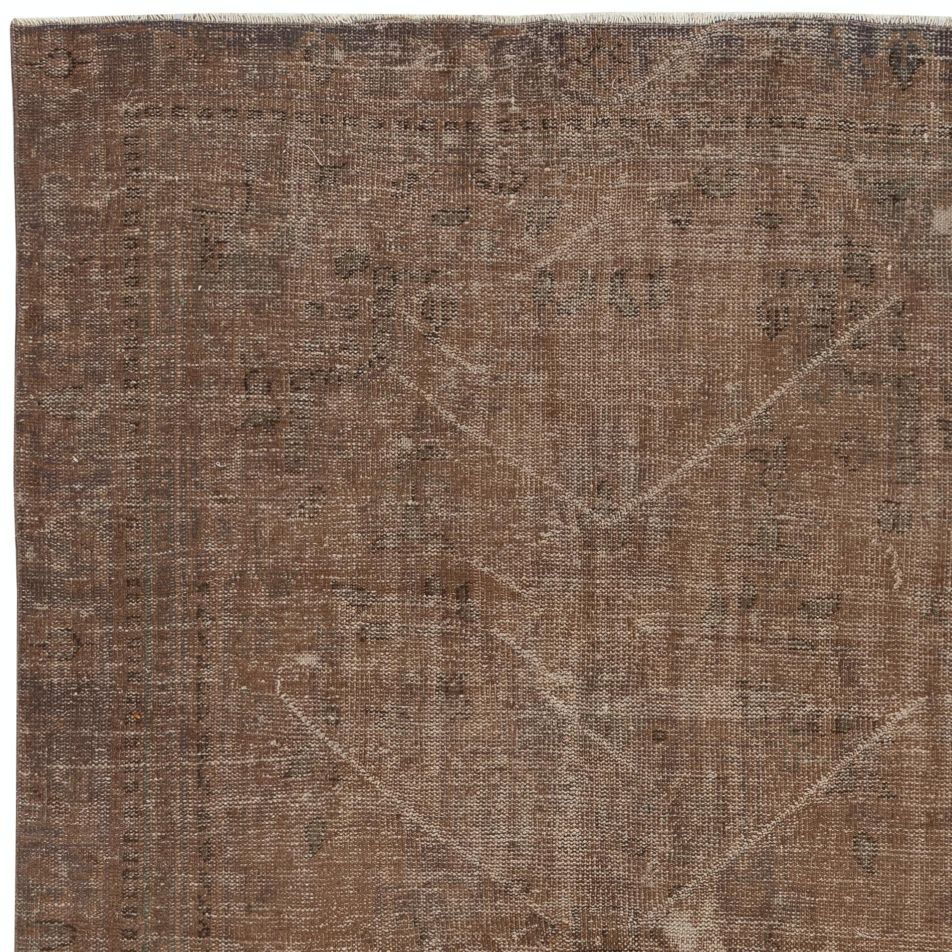 Alfombra Overdyed Marrón 5,8x9 Pies. Alfombra turca vintage hecha a mano para salón Anudado a mano en venta