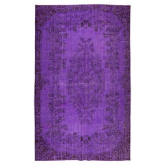5.8x9.2 Ft Contemporary Handmade Turkish Vintage Wool Area Rug ReDyed in Purple (Tapis de laine vintage turc fait à la main et teinté en violet)