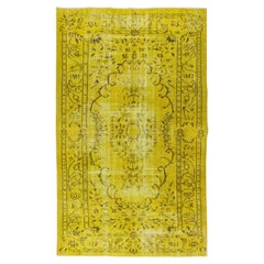 Tapis en laine surteinté jaune noué à la main, tapis vintage de Turquie