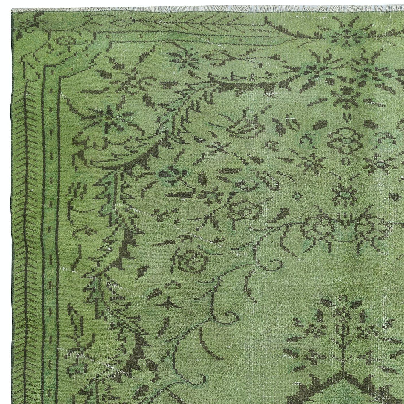 5.8x9.3 Ft Modern Wool Area Rug. Handgefertigt in der Türkei. Grüner Wohnzimmerteppich (Türkisch) im Angebot