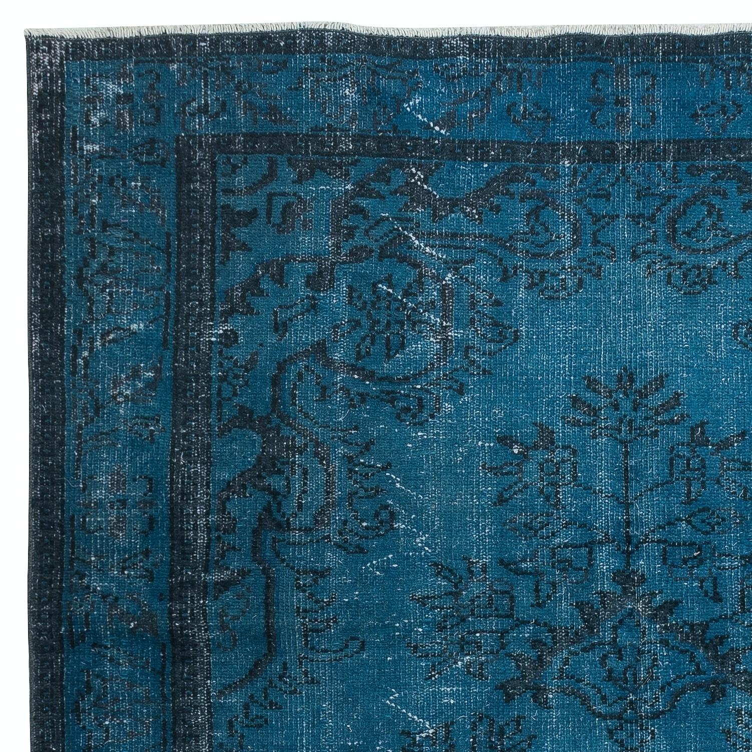 5.8x9,5 Ft Türkischer Vintage-Teppich in Blau, rot lackiert, für moderne Inneneinrichtungen (Handgeknüpft) im Angebot