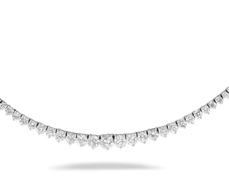 5.9 Carat Graduated Round Diamond Necklace in 14k White Gold In New Condition For Sale In New York, NY