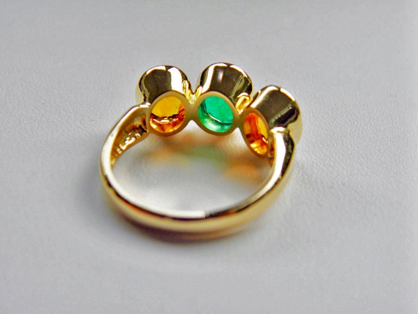 Emerald Yellow Sapphire Three Stone Ring 18 Karat Yellow Gold For Sale 2