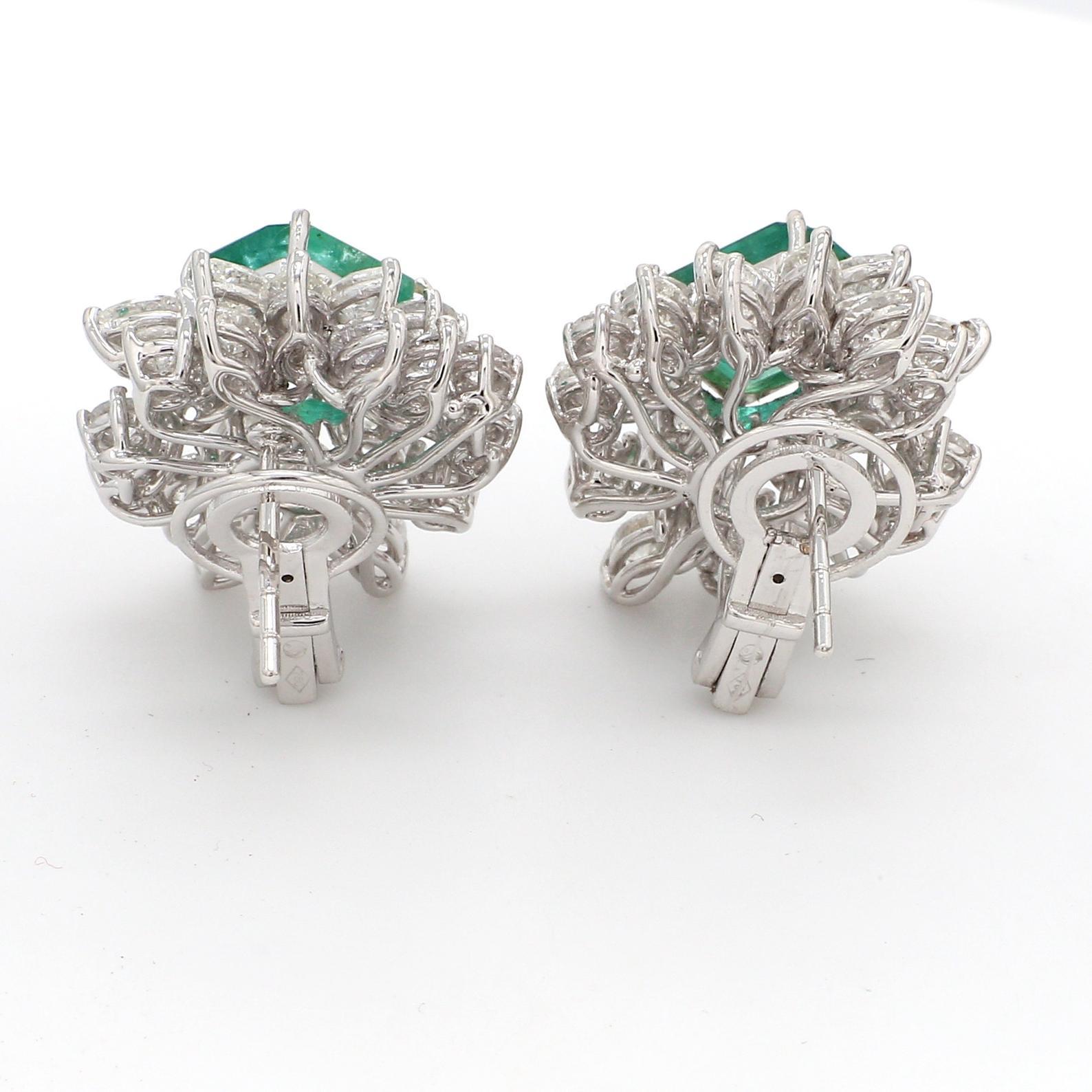 Mixed Cut 5.90 Carat Diamond Zambian Emerald 14 Karat Gold Cluster Stud Earrings For Sale