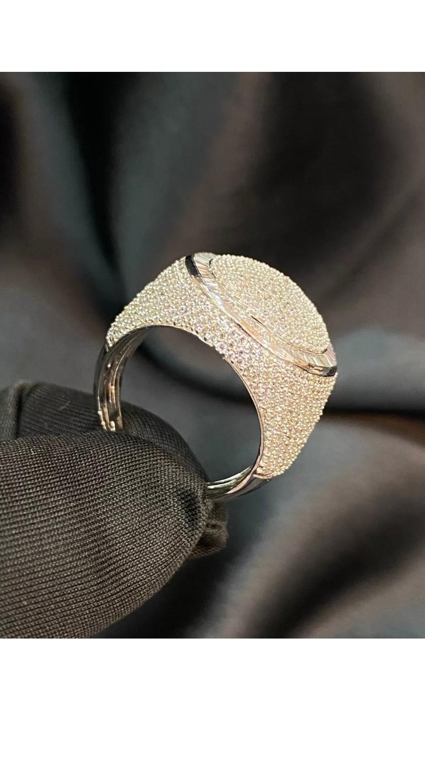 5.90 Carat  Pavè Natural Diamonds Unisex Gold Band For Sale 9