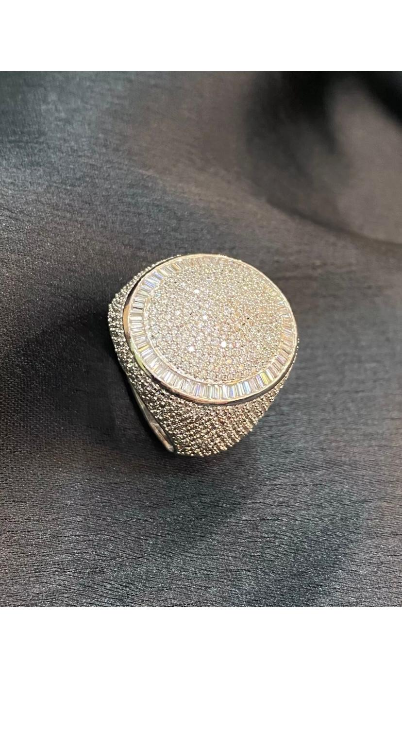 5.90 Carat  Pavè Natural Diamonds Unisex Gold Band For Sale 10