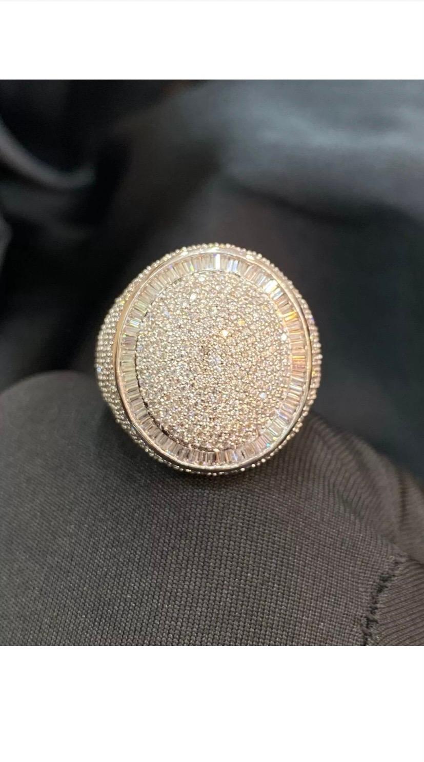 5.90 Carat  Pavè Natural Diamonds Unisex Gold Band For Sale 5