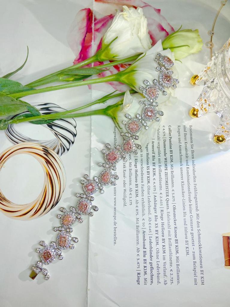 Taille coussin Bracelet en diamant rose de 5,90 carats  en vente
