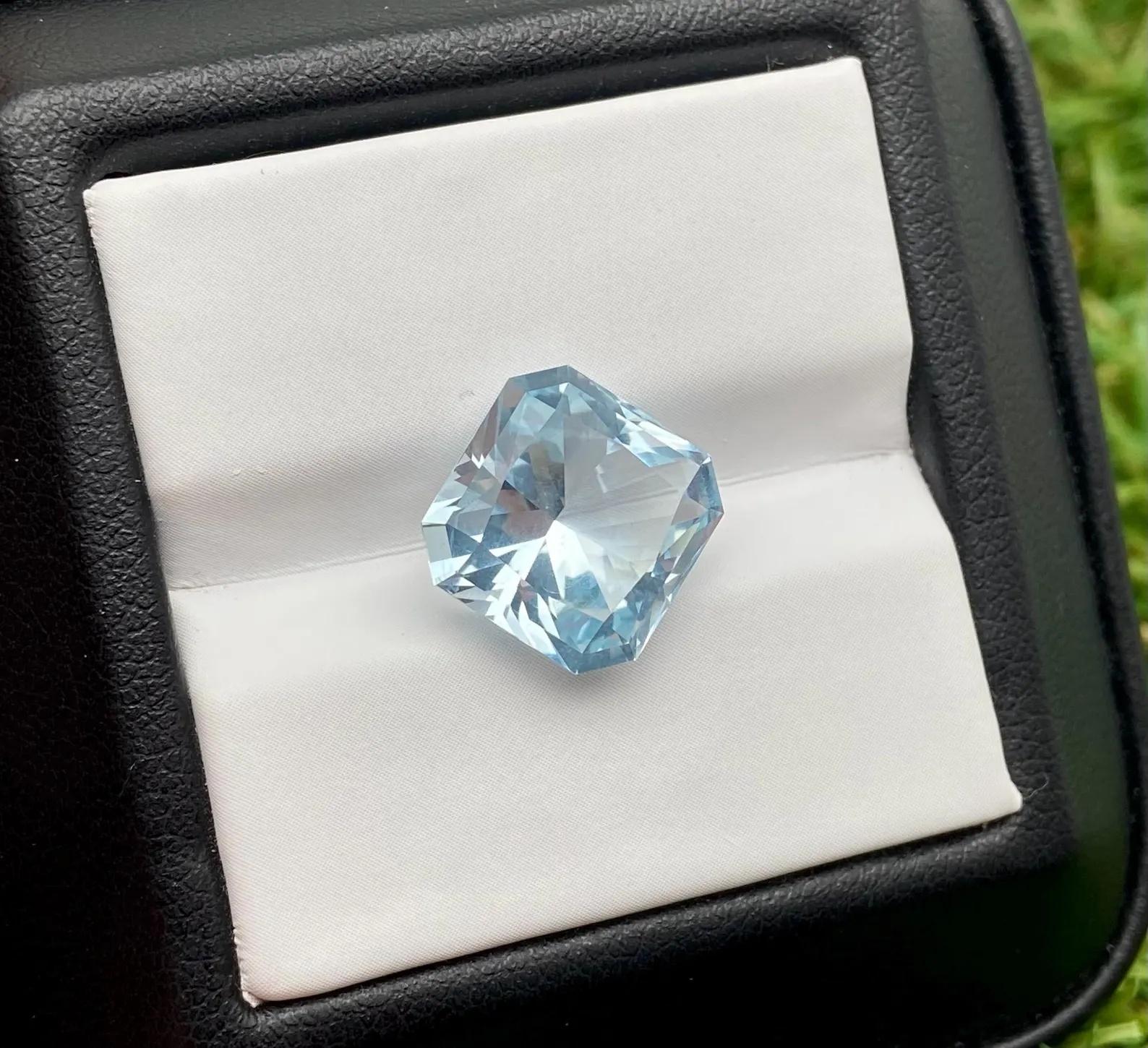 Femenino o masculino 5.90Ct Aguamarina natural gema suelta, corte Asscher, Madagascar, Excelente corte en venta