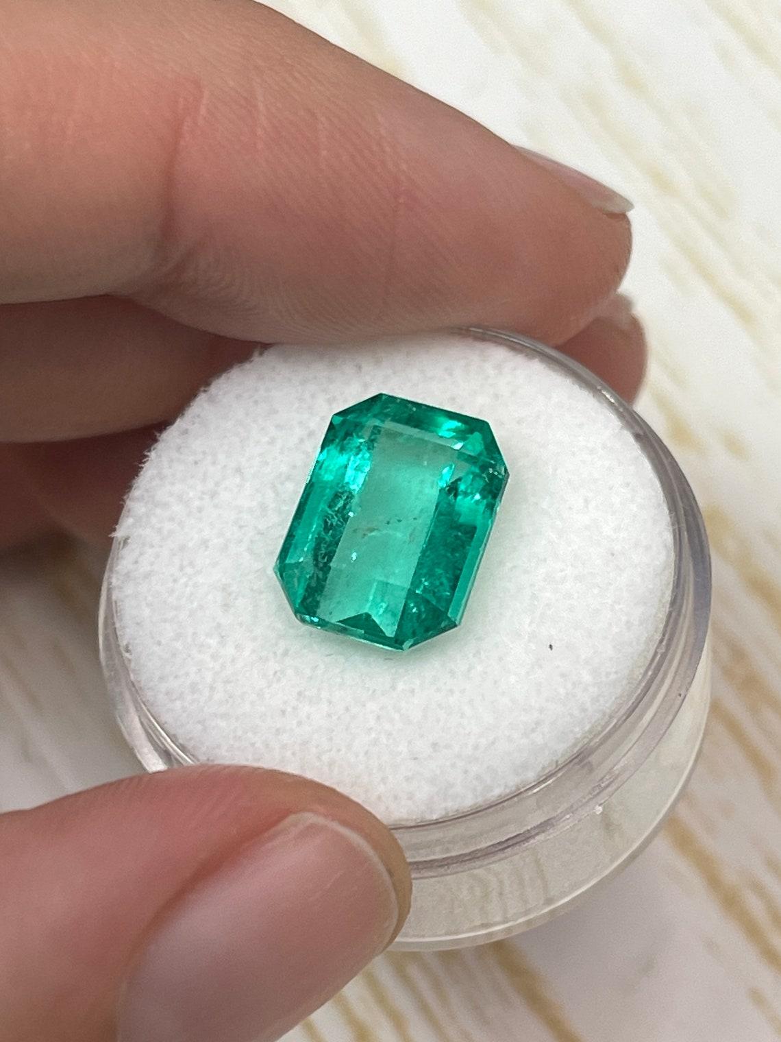 Moderne 5.90ct Bright Bluish Green Emerald Cut Gem 13x9 Genuine May Birthstone (pierre de naissance de mai)