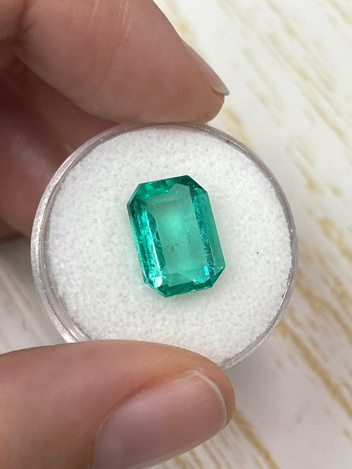 Taille émeraude 5.90ct Bright Bluish Green Emerald Cut Gem 13x9 Genuine May Birthstone (pierre de naissance de mai)